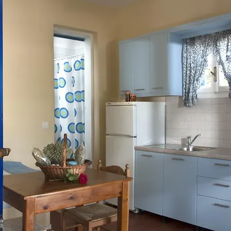 Apartment Akti Peroulia