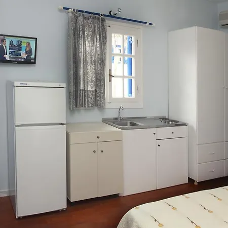 Apartment Akti Peroulia